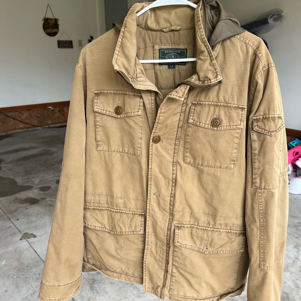 Large men’s zip up jacket